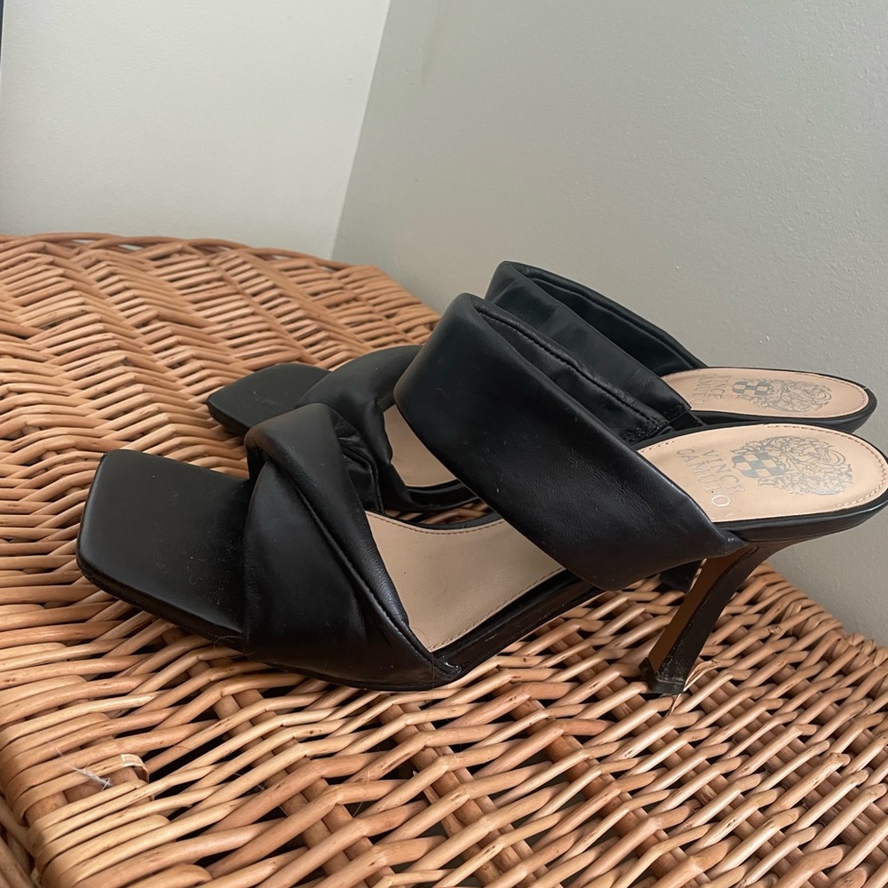 Vince Camuto Black heels - Picture 5 of 5